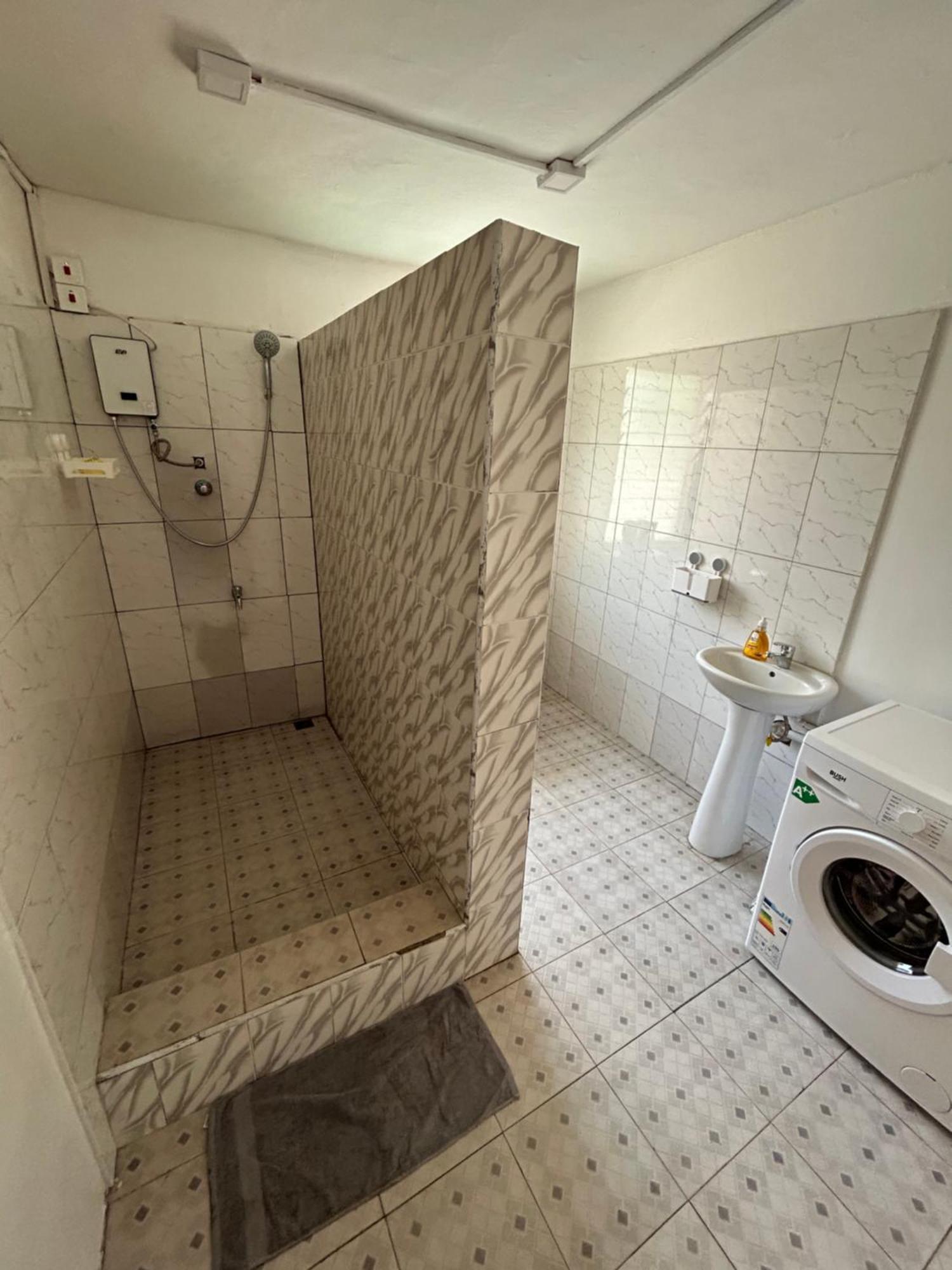 アクラBig & Confortable House In Oxford Street Barnorアパートメント エクステリア 写真
